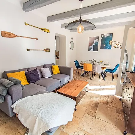 Clem By Interhome Holiday home Saint-Raphael (Var)